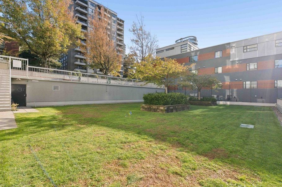 207 1330 Harwood Street Vancouver, BC - 21