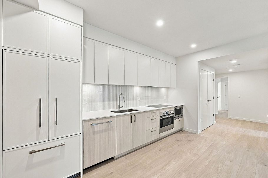 111 950 Lytton Street North Vancouver, BC - 15