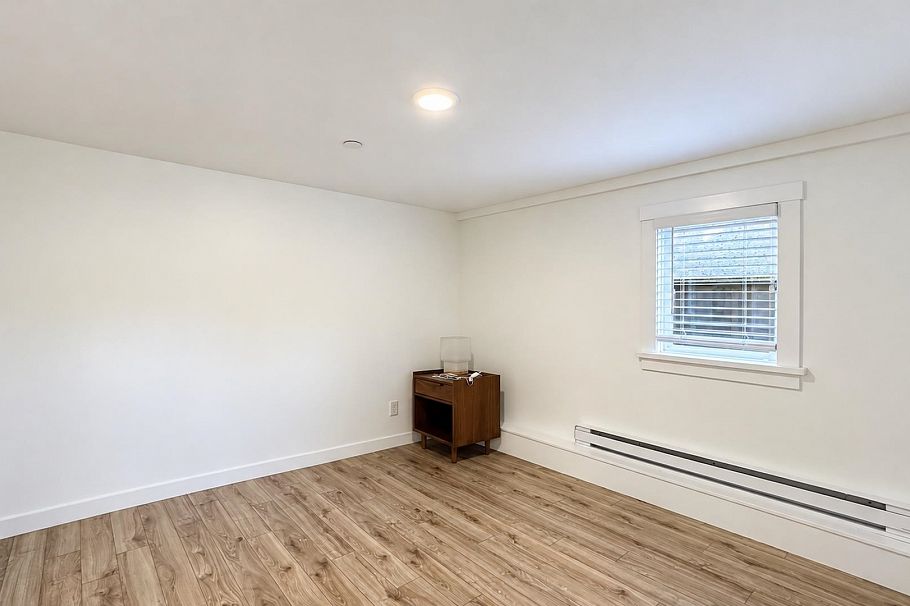 80 E 22nd Avenue Vancouver, BC - 32