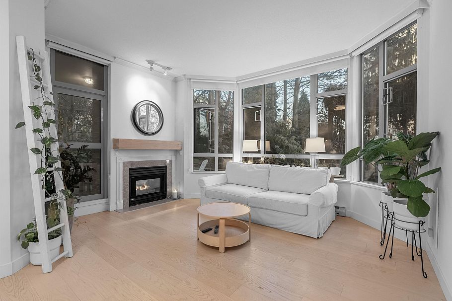 101 160 W Keith Road North Vancouver, BC - 1