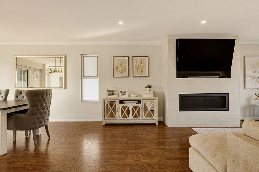 773 E 12th Street North Vancouver, BC - 9