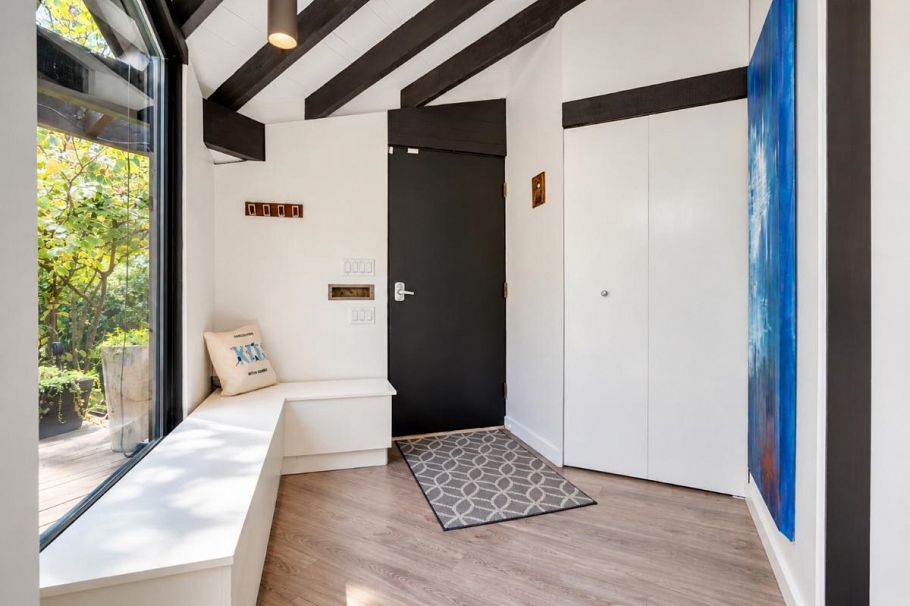 2835 W 13th Avenue Vancouver, BC - 6