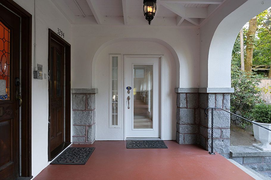 3292 Granville Street Vancouver, BC - 27