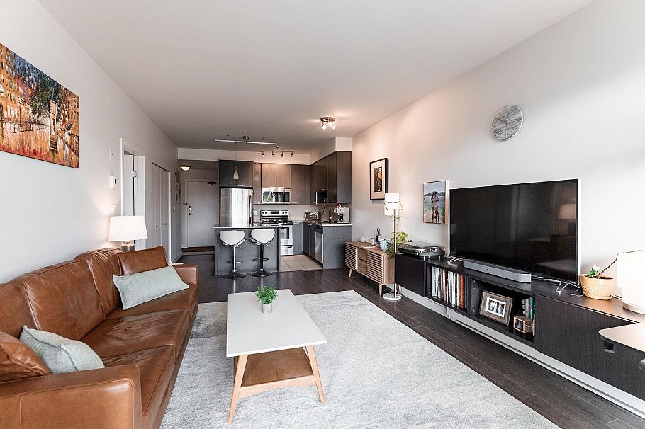 311 707 E 20th Avenue Vancouver, BC - 3