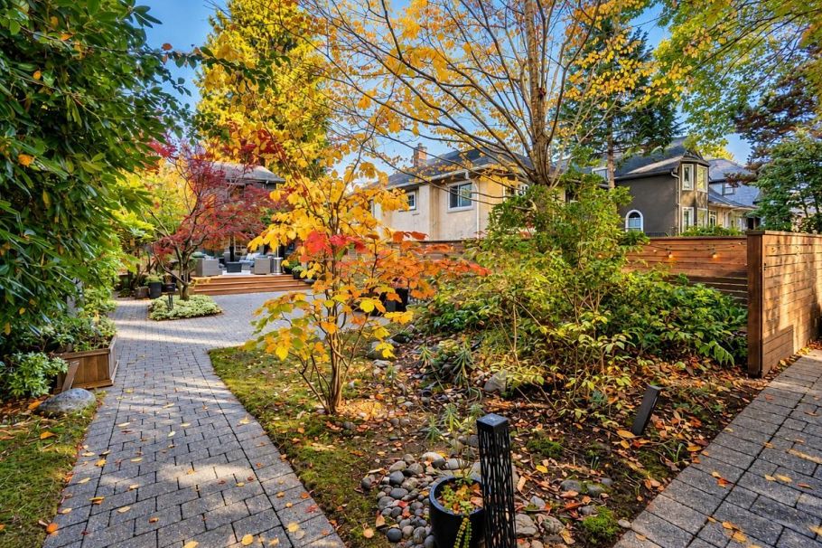 2835 W 13th Avenue Vancouver, BC - 37