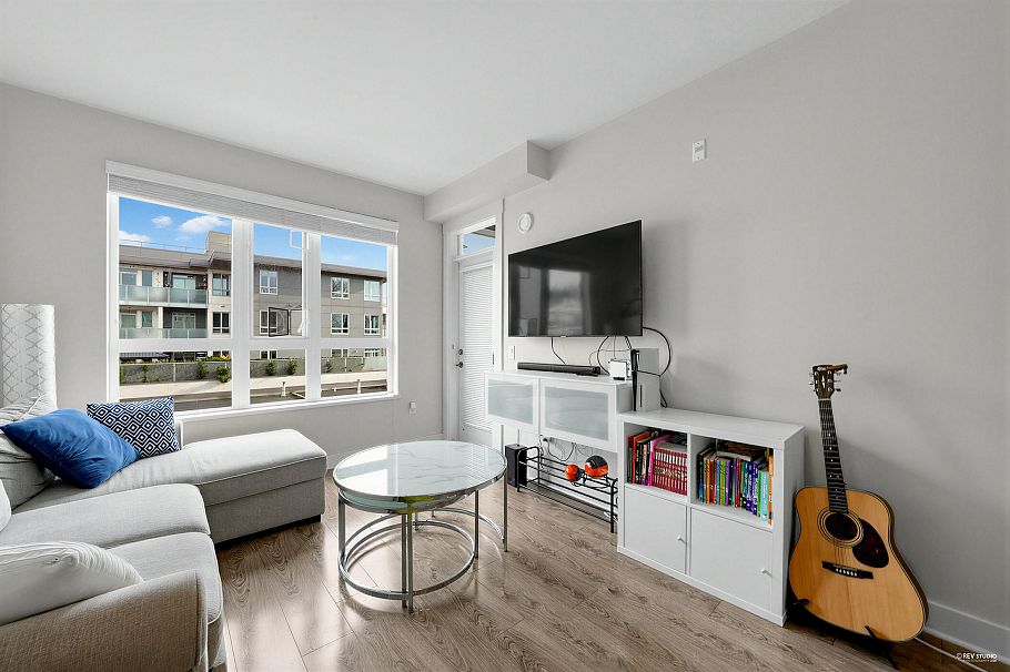 307 733 W 14th Street North Vancouver, BC - 8