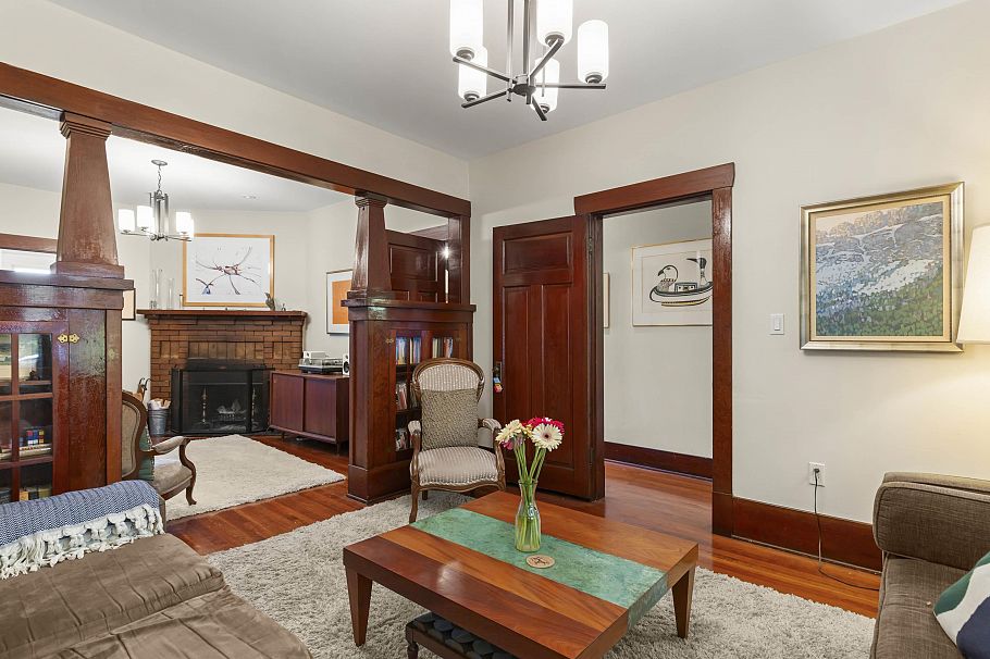 179 N Penticton Street Vancouver, BC - 4