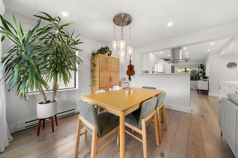 19 2133 St George's Avenue North Vancouver, BC - 12