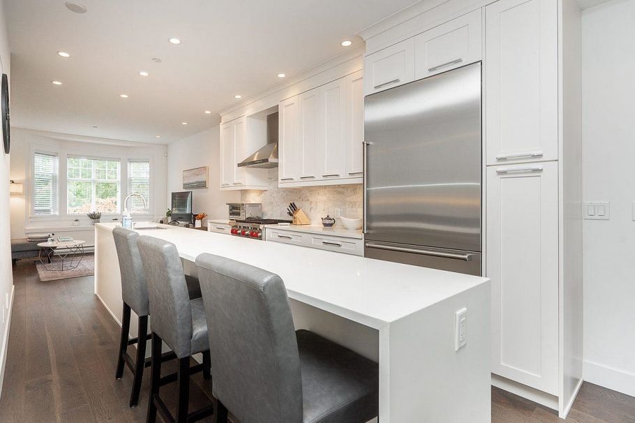 920 W 15th Avenue Vancouver, BC - 12