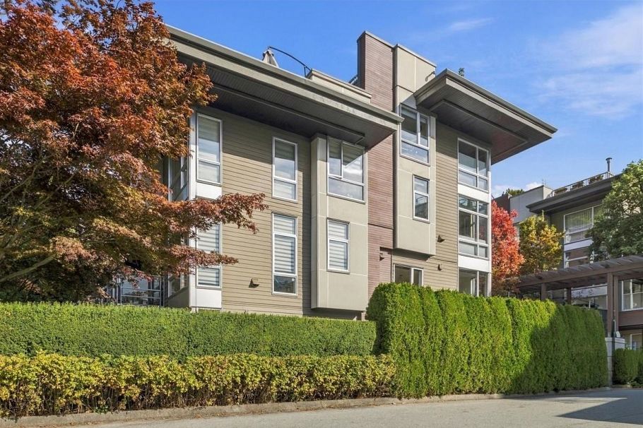108 735 W 15th Street North Vancouver, BC - 22