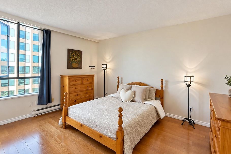 1001 1355 W Broadway Street Vancouver, BC - 17