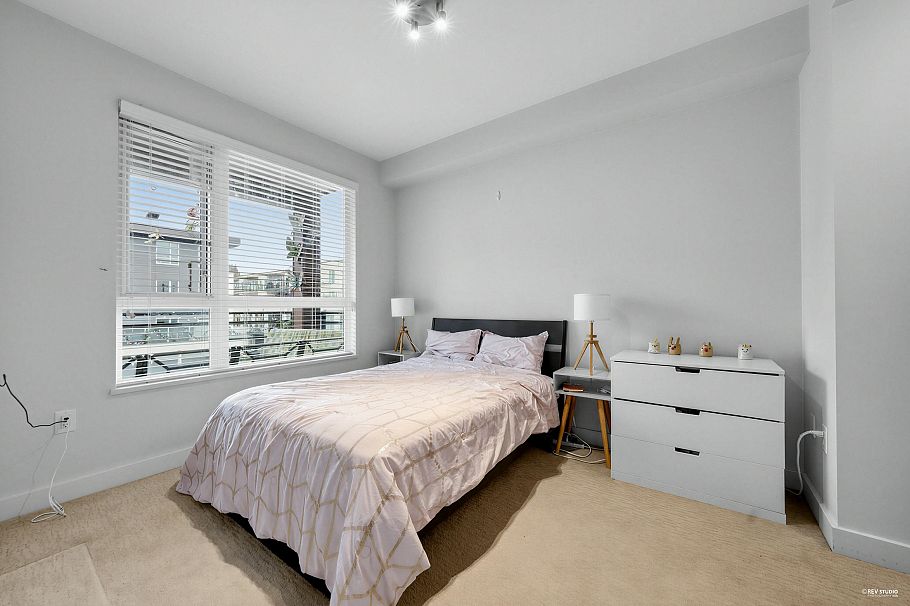 307 733 W 14th Street North Vancouver, BC - 10