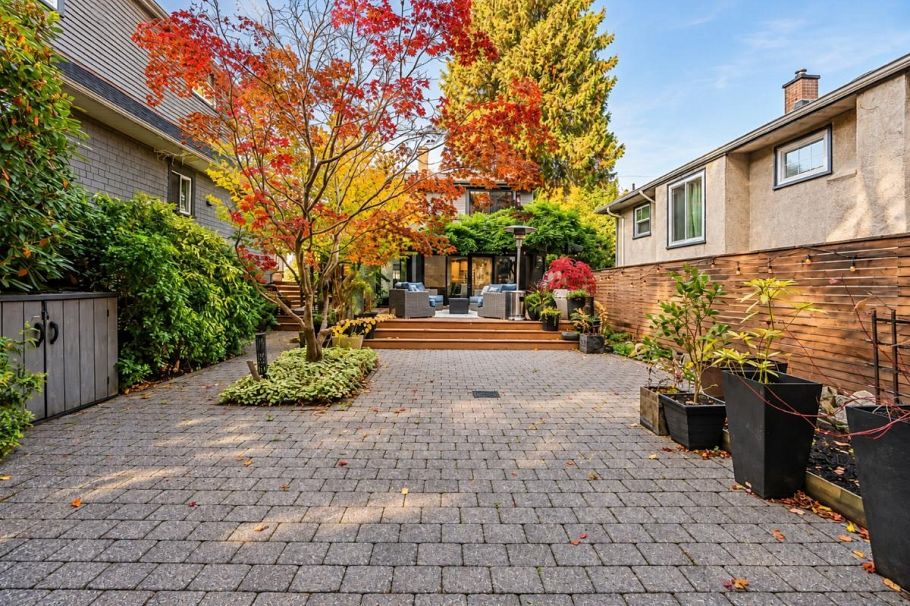 2835 W 13th Avenue Vancouver, BC - 39