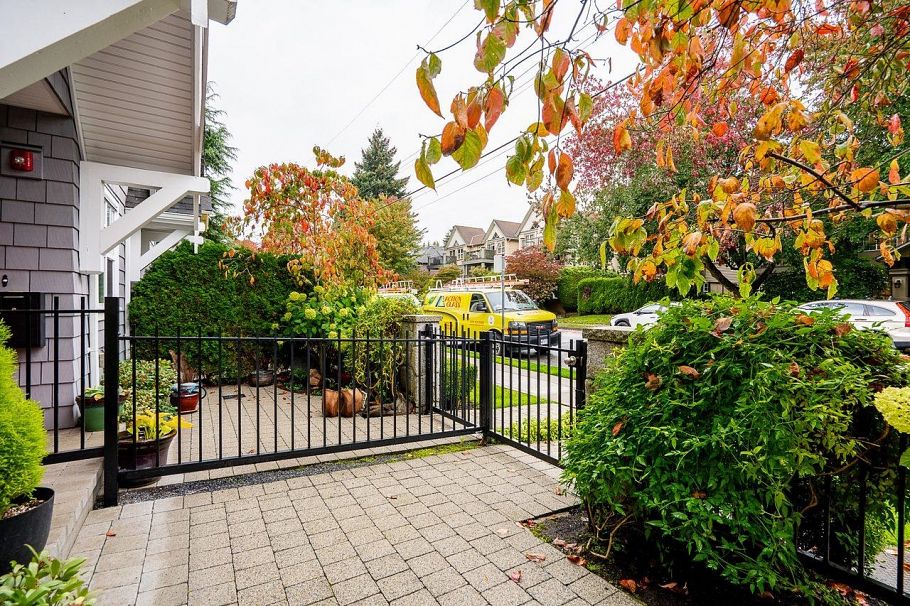 920 W 15th Avenue Vancouver, BC - 2