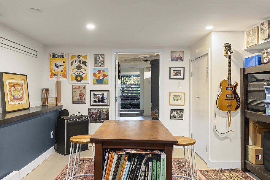 179 N Penticton Street Vancouver, BC - 29