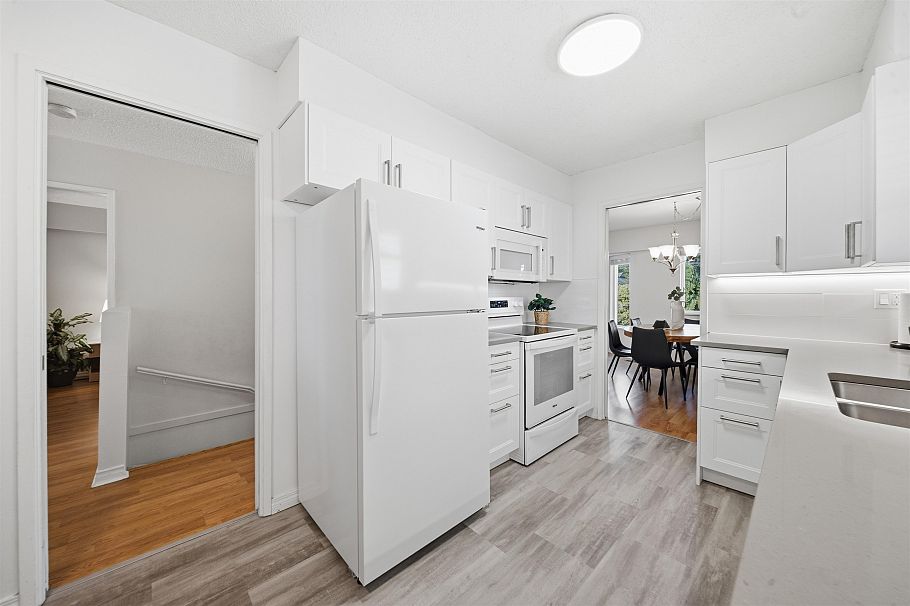 1825 Peters Road North Vancouver, BC - 10