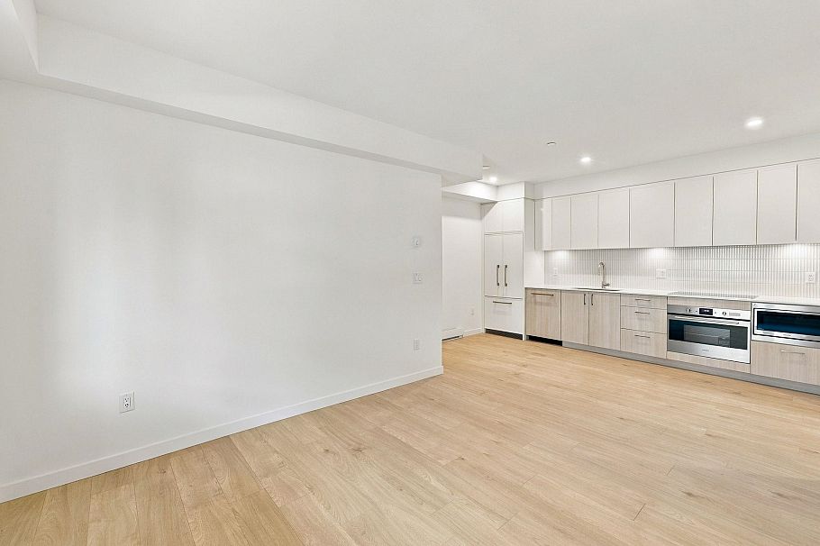 111 950 Lytton Street North Vancouver, BC - 7
