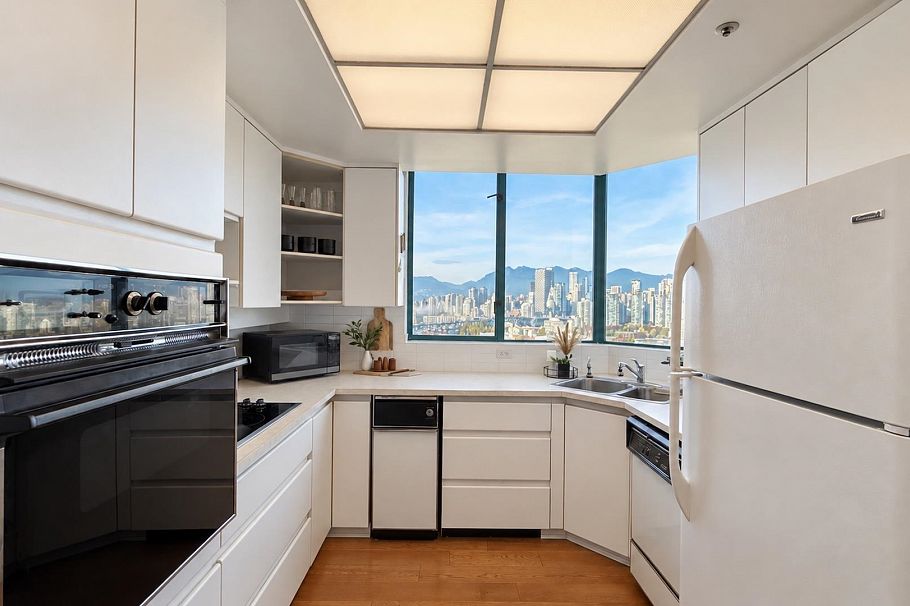 1001 1355 W Broadway Street Vancouver, BC - 12