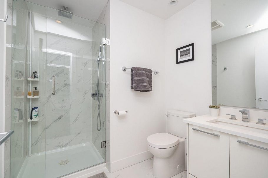 920 W 15th Avenue Vancouver, BC - 23