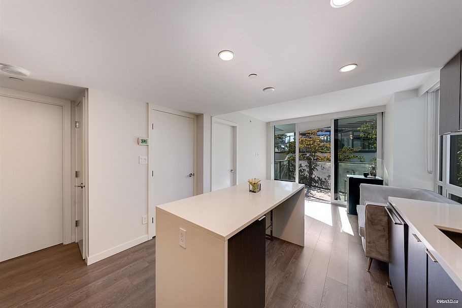 301 8189 Cambie Street Vancouver, BC - 11