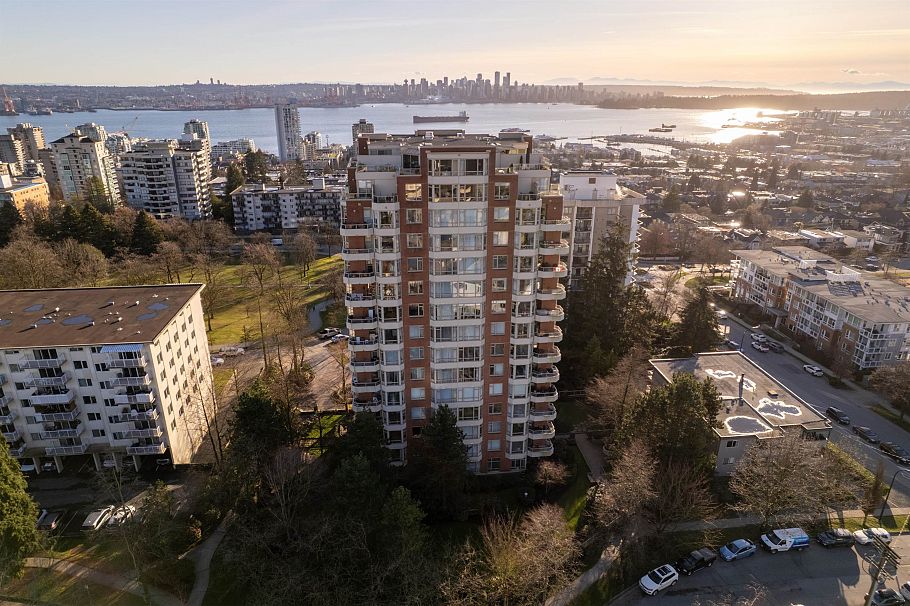 101 160 W Keith Road North Vancouver, BC - 30
