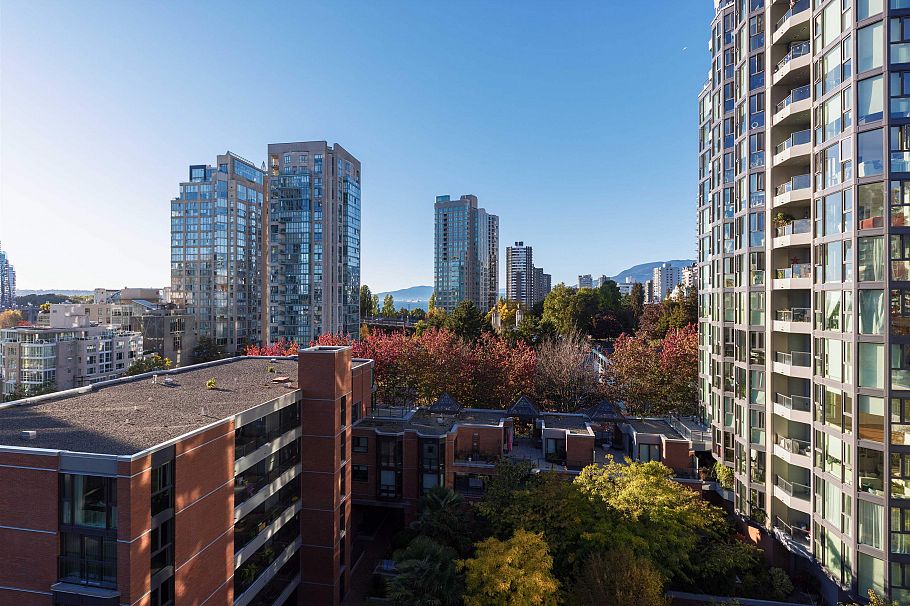 801 1455 Howe Street Vancouver, BC - 17