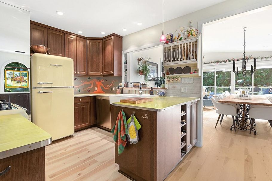 535 E Keith Road North Vancouver, BC - 9