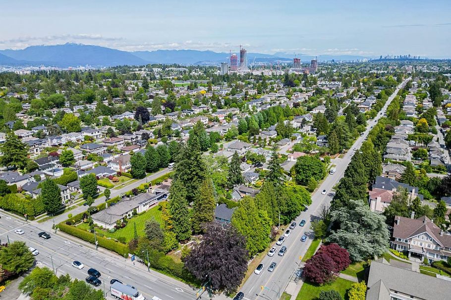 1461 W 49th Avenue Vancouver, BC - 21