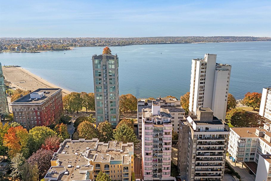 210 1924 Comox Street Vancouver, BC - 34