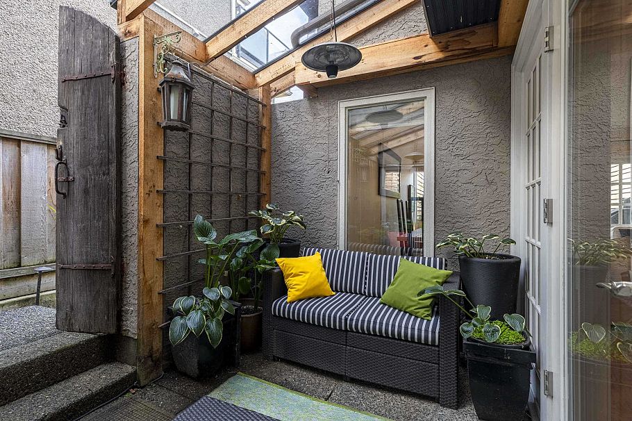 101 2535 York Avenue Vancouver, BC - 2