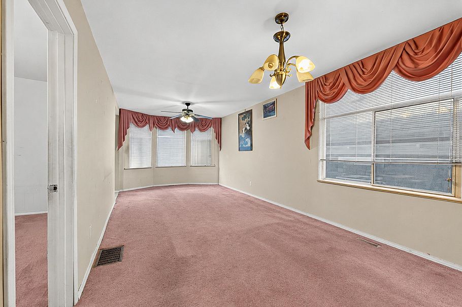 1429 E 11 Avenue Vancouver, BC - 4