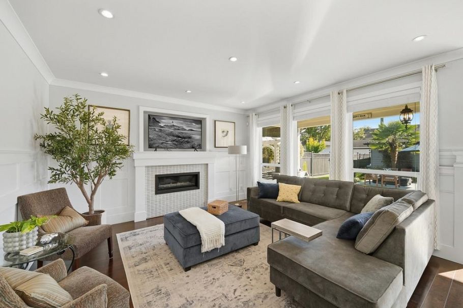 355 E 15th Street North Vancouver, BC - 13