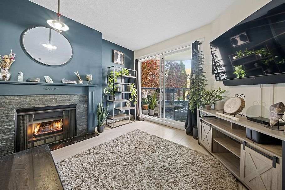 210 1924 Comox Street Vancouver, BC - 18