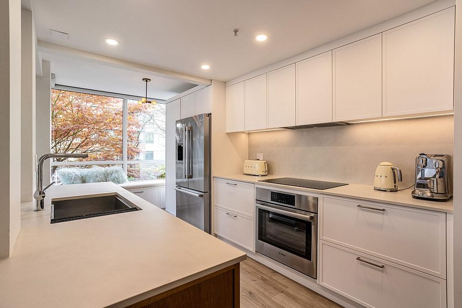 507 1201 Marinaside Crescent Vancouver, BC - 6