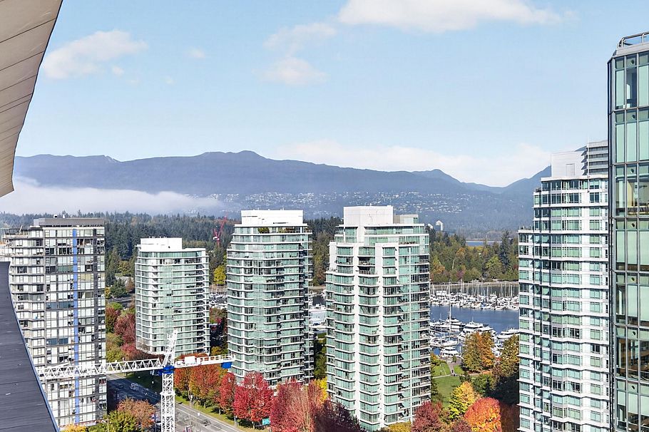2003 1568 Alberni Street Vancouver, BC - 1