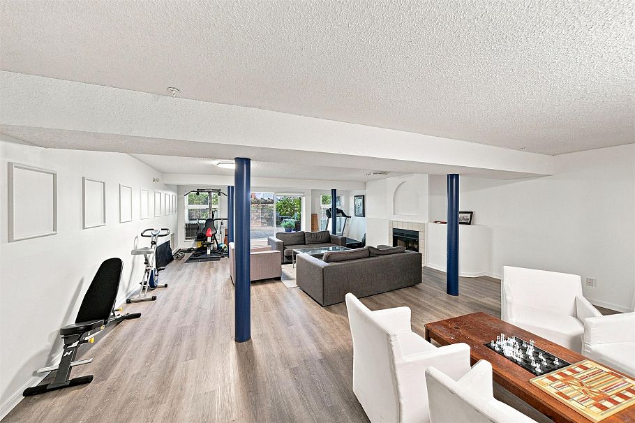 210 1924 Comox Street Vancouver, BC - 31