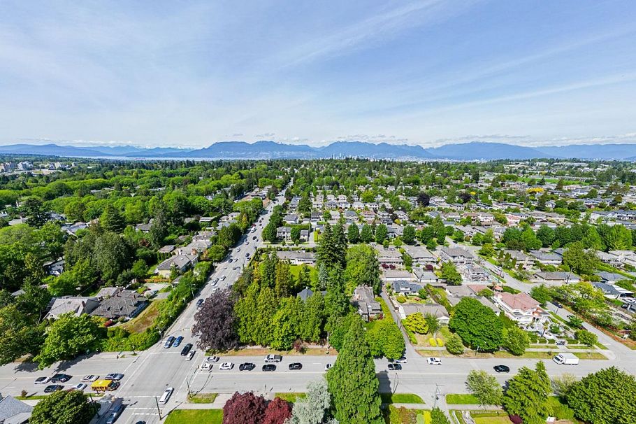 1461 W 49th Avenue Vancouver, BC - 17