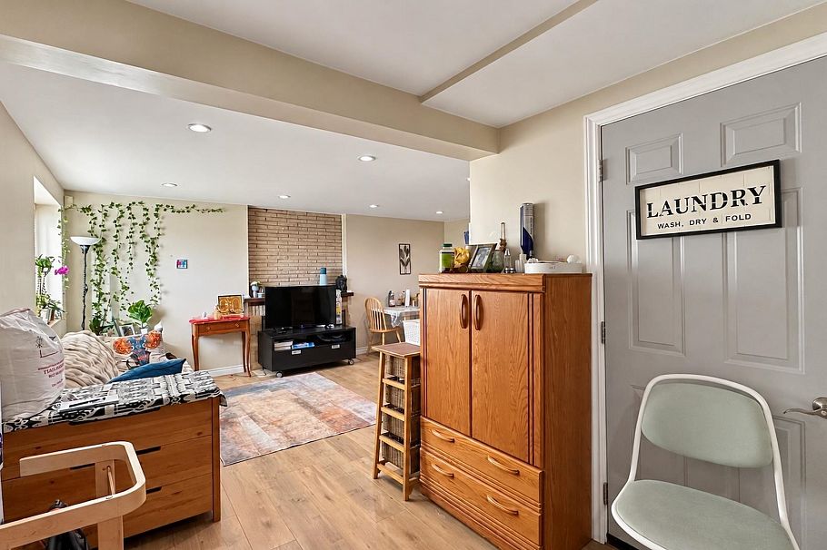 7590 Fraser Street Vancouver, BC - 5