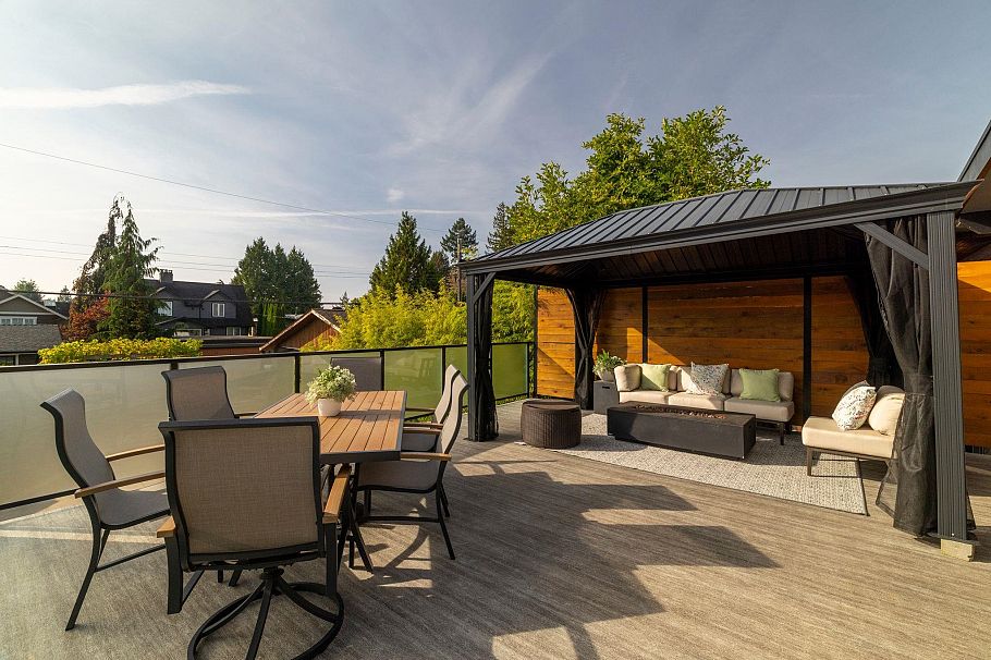 773 E 12th Street North Vancouver, BC - 12
