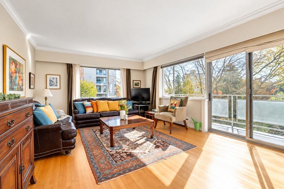 502 2409 W 43rd Avenue Vancouver, BC - 2