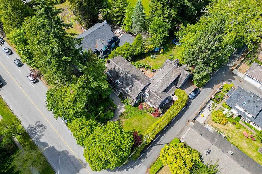 1461 W 49th Avenue Vancouver, BC - 11