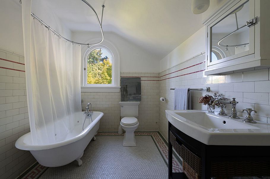 3292 Granville Street Vancouver, BC - 20