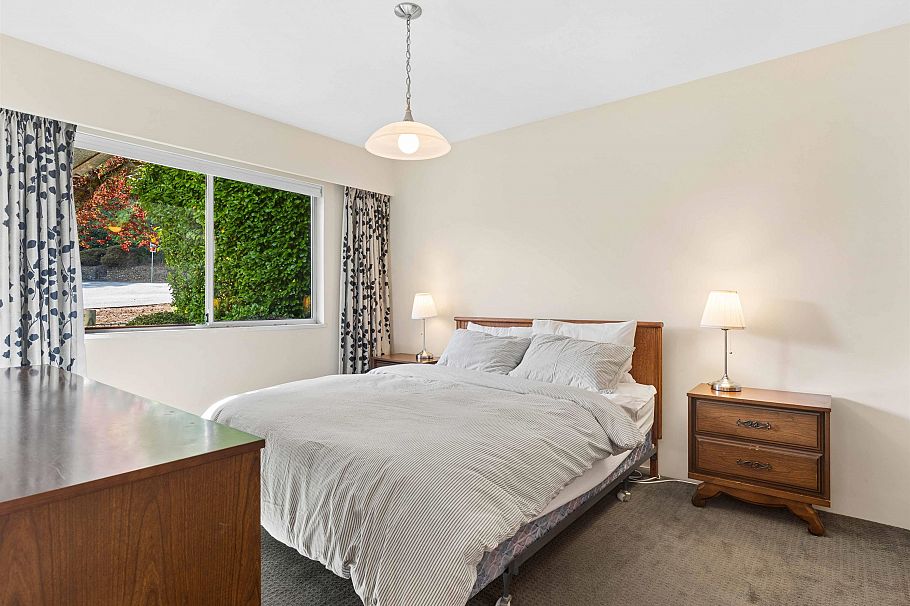 2925 W 24th Avenue Vancouver, BC - 11