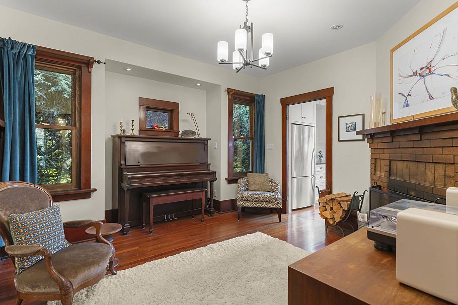 179 N Penticton Street Vancouver, BC - 7