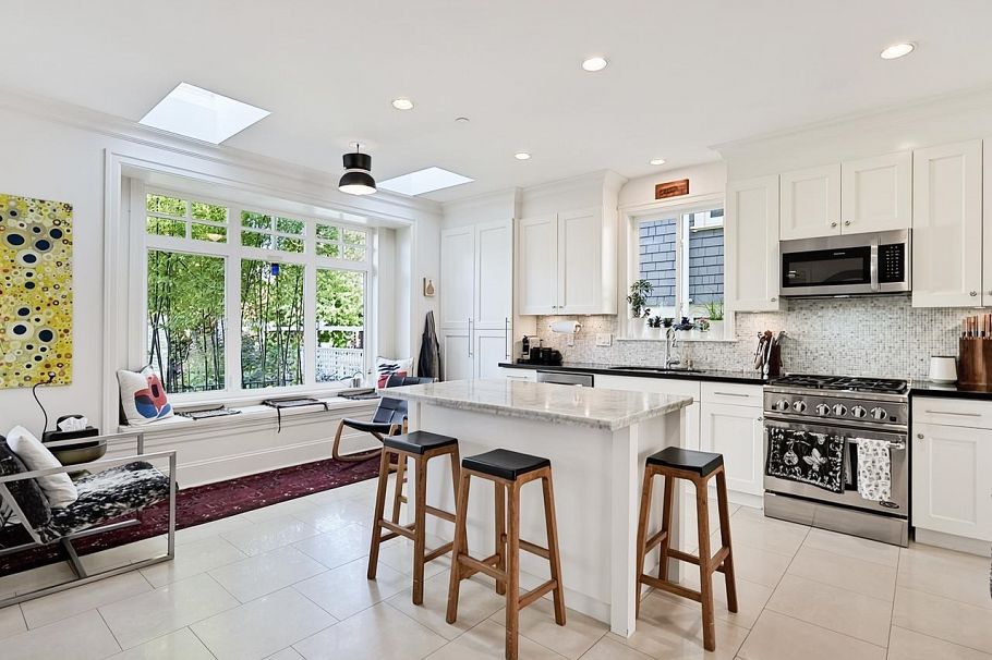 695 W 19th Avenue Vancouver, BC - 12