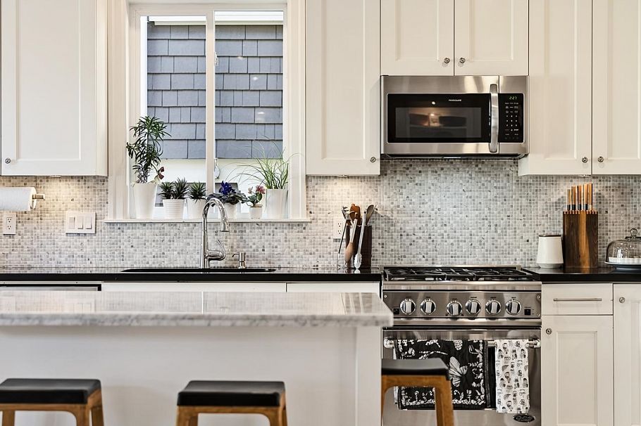 695 W 19th Avenue Vancouver, BC - 10