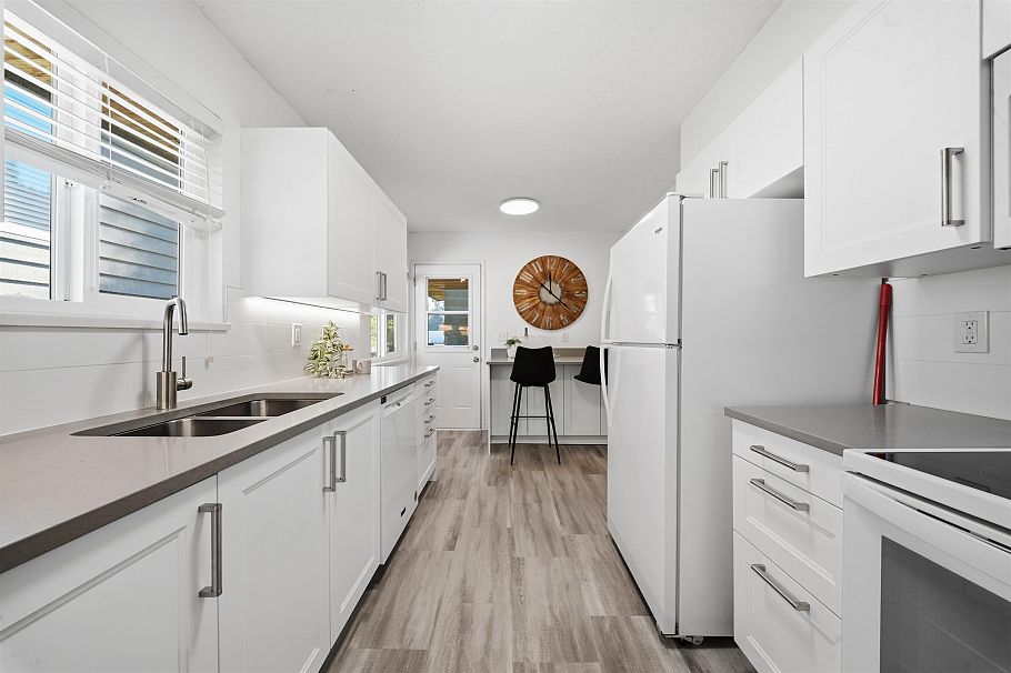 1825 Peters Road North Vancouver, BC - 7