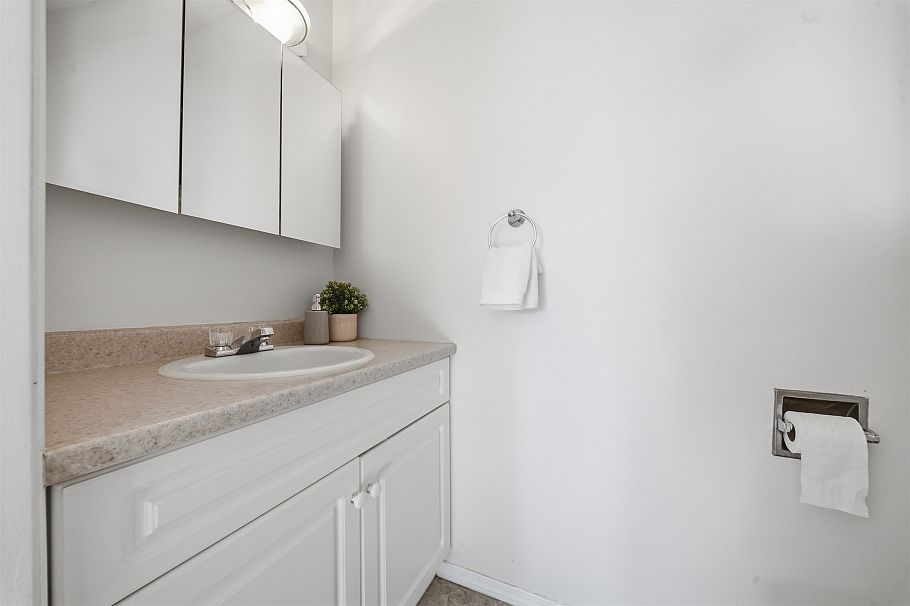 1825 Peters Road North Vancouver, BC - 16