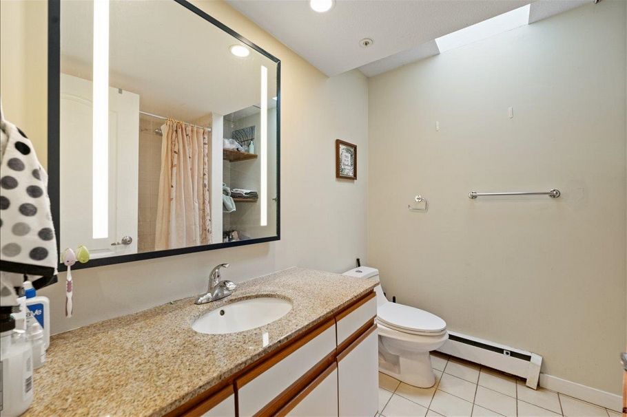 1375 E 18th Avenue Vancouver, BC - 26