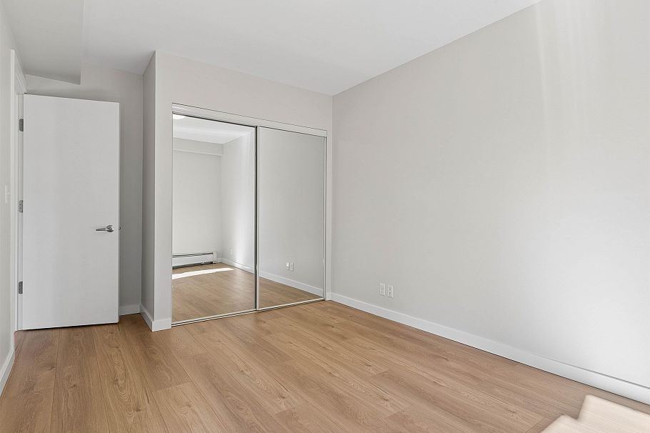 109 1033 St. Georges Avenue North Vancouver, BC - 13